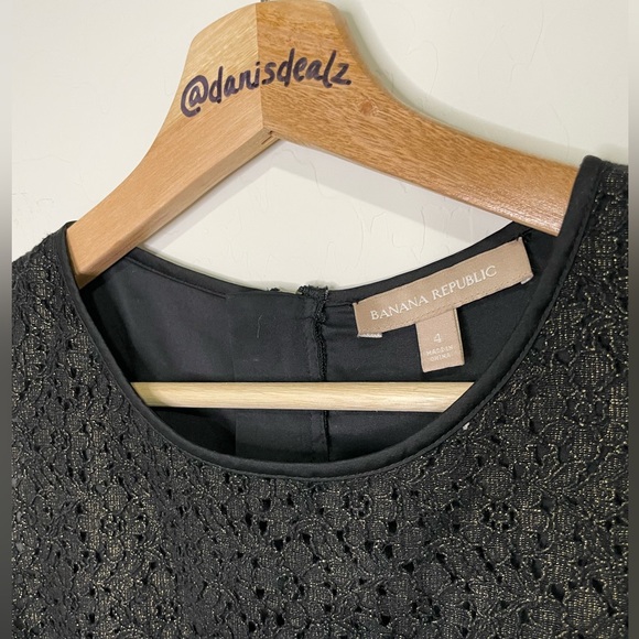 Banana Republic Black and Gold Lace Sleeveless Top with Back Zipper Detail - Picture 6 of 8